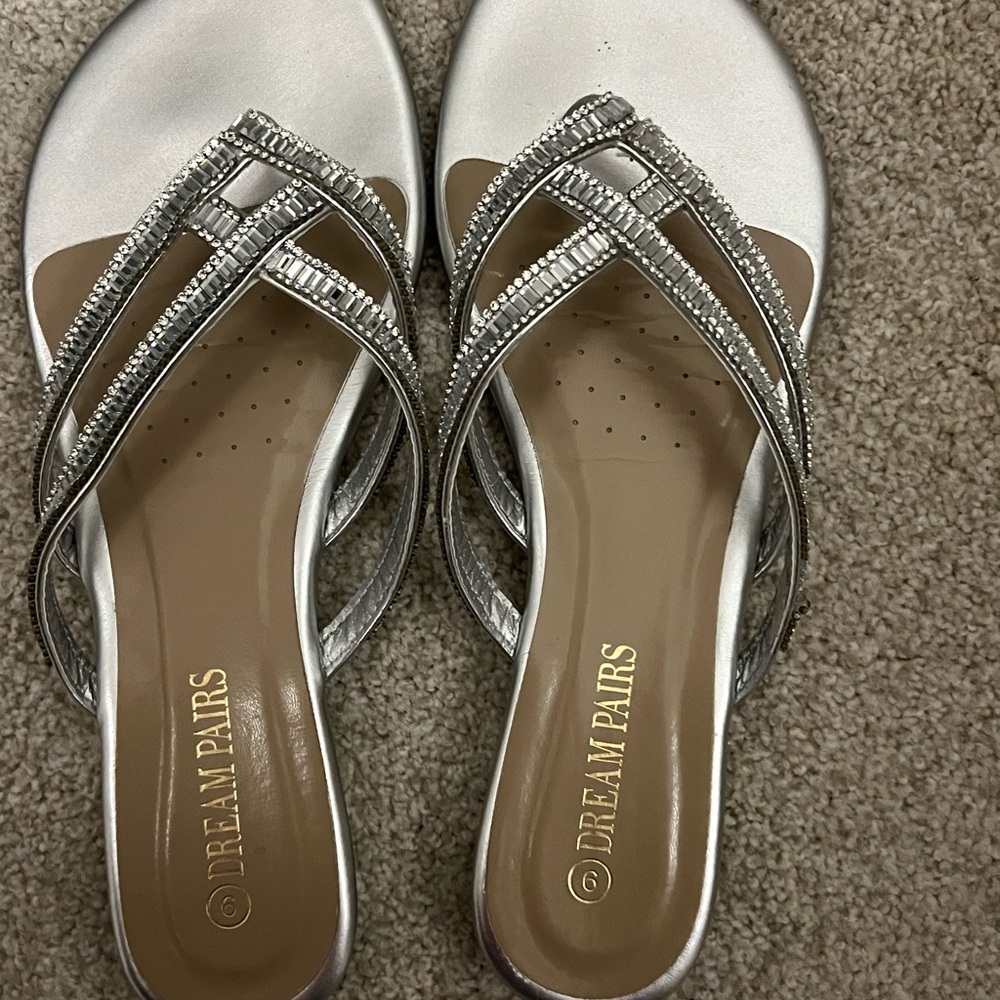 Dream Pairs Size 9 Sandals - Picture 6 of 6